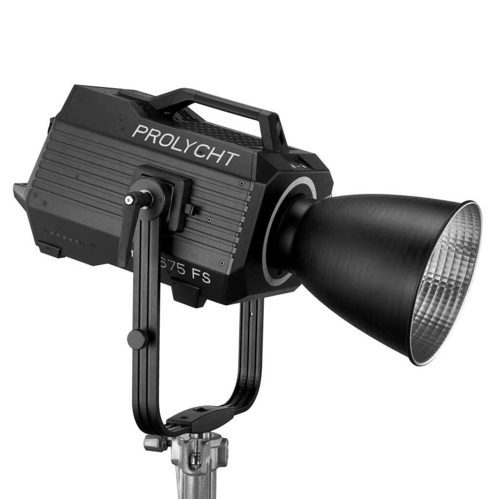 prolycht-oron-675-fs-atomica-crew-equipment-rental-house